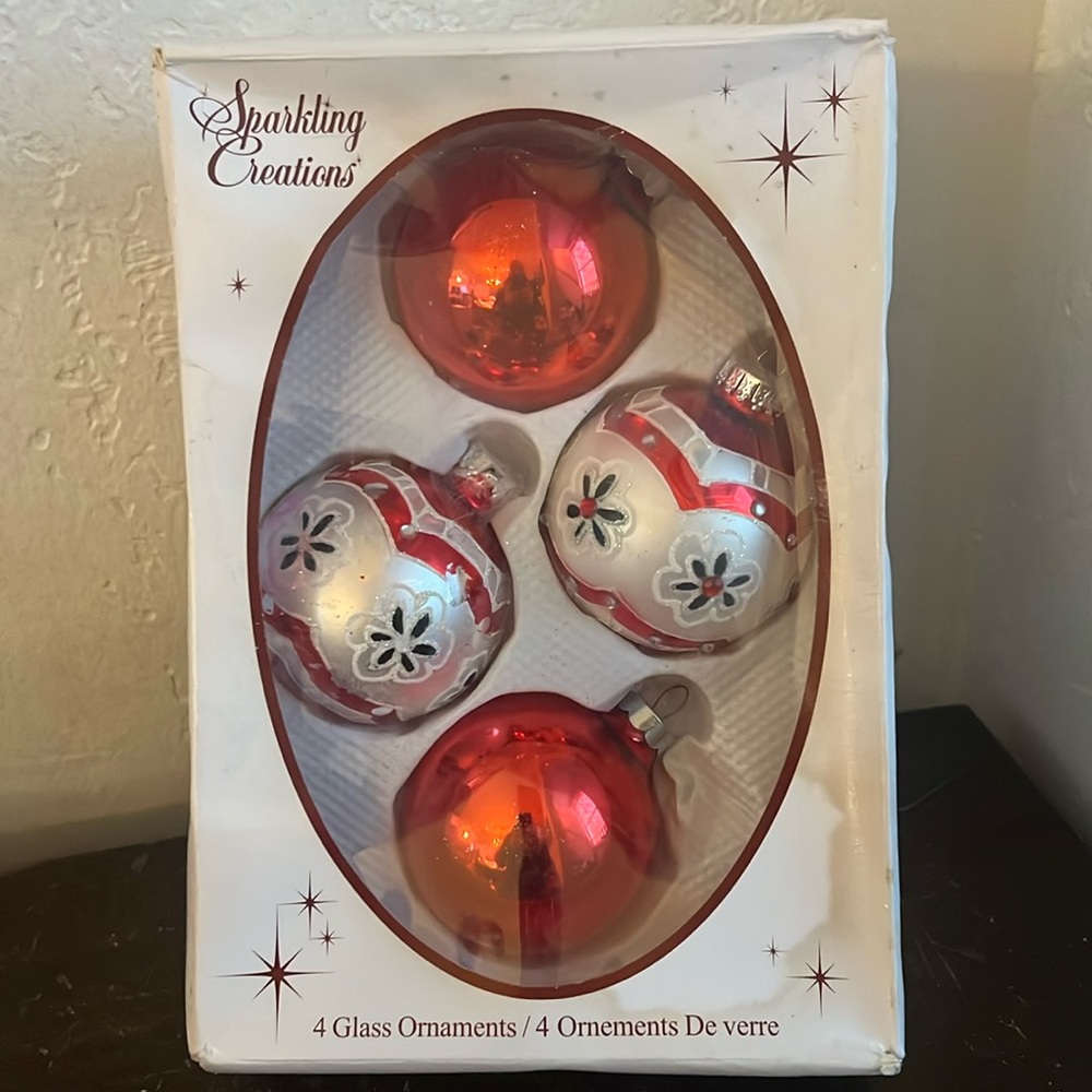 Sparkling creations Christmas ornaments
